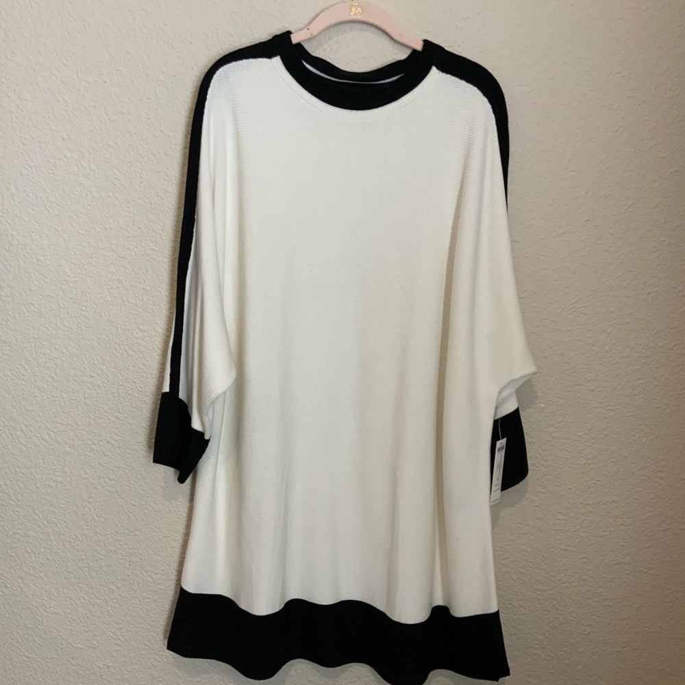 NWT Chico’s sweater